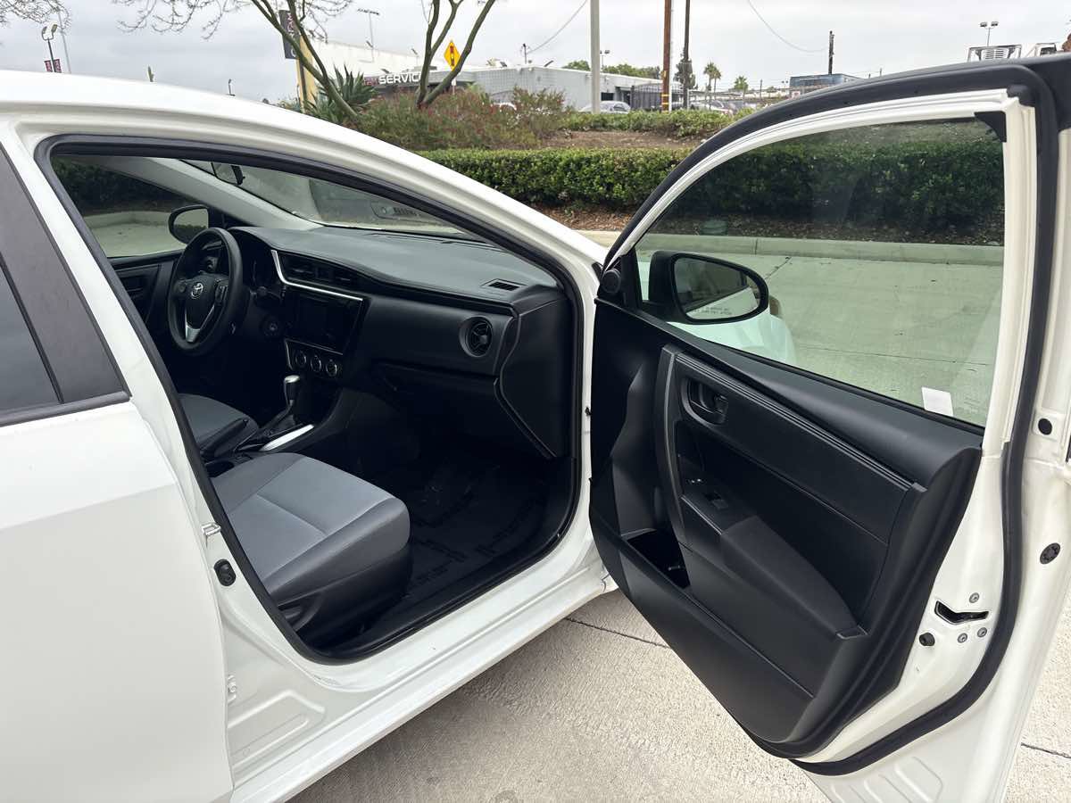 Used 2019 Toyota Corolla L w/ Carpet Mat Package (TMS) image 14