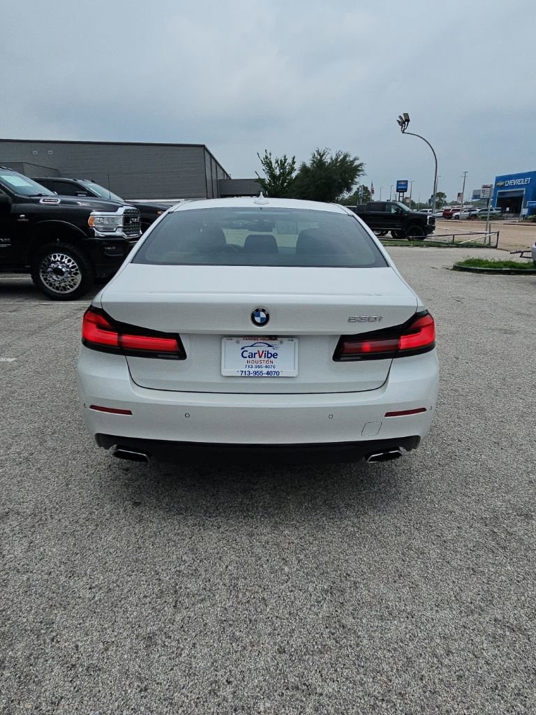 Used 2021 BMW 530i w/ Premium Package RWD image 6