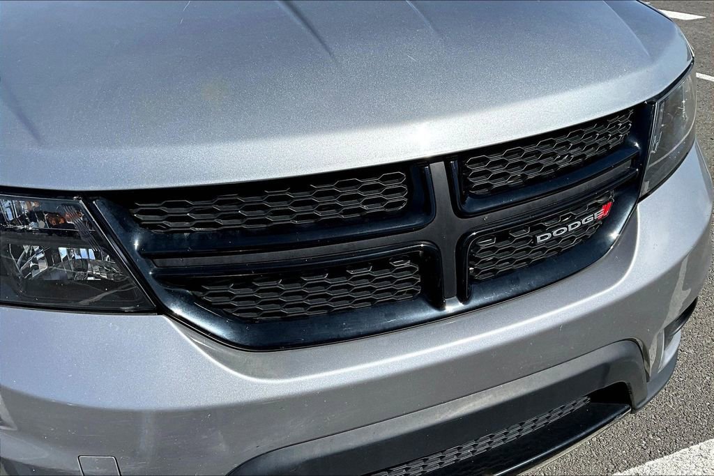 Used 2019 Dodge Journey SE w/ Blacktop Package image 22