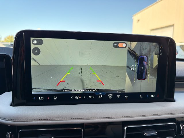 New 2026 Lincoln Aviator AWD w/ Jet Appearance Package image 32