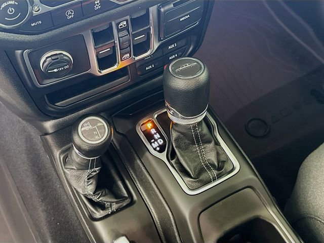 New 2026 Jeep Gladiator Sport AWD/4WD image 19