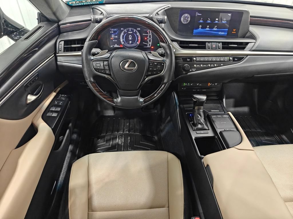 Used 2020 Lexus ES 350 w/ Premium Package FWD image 4