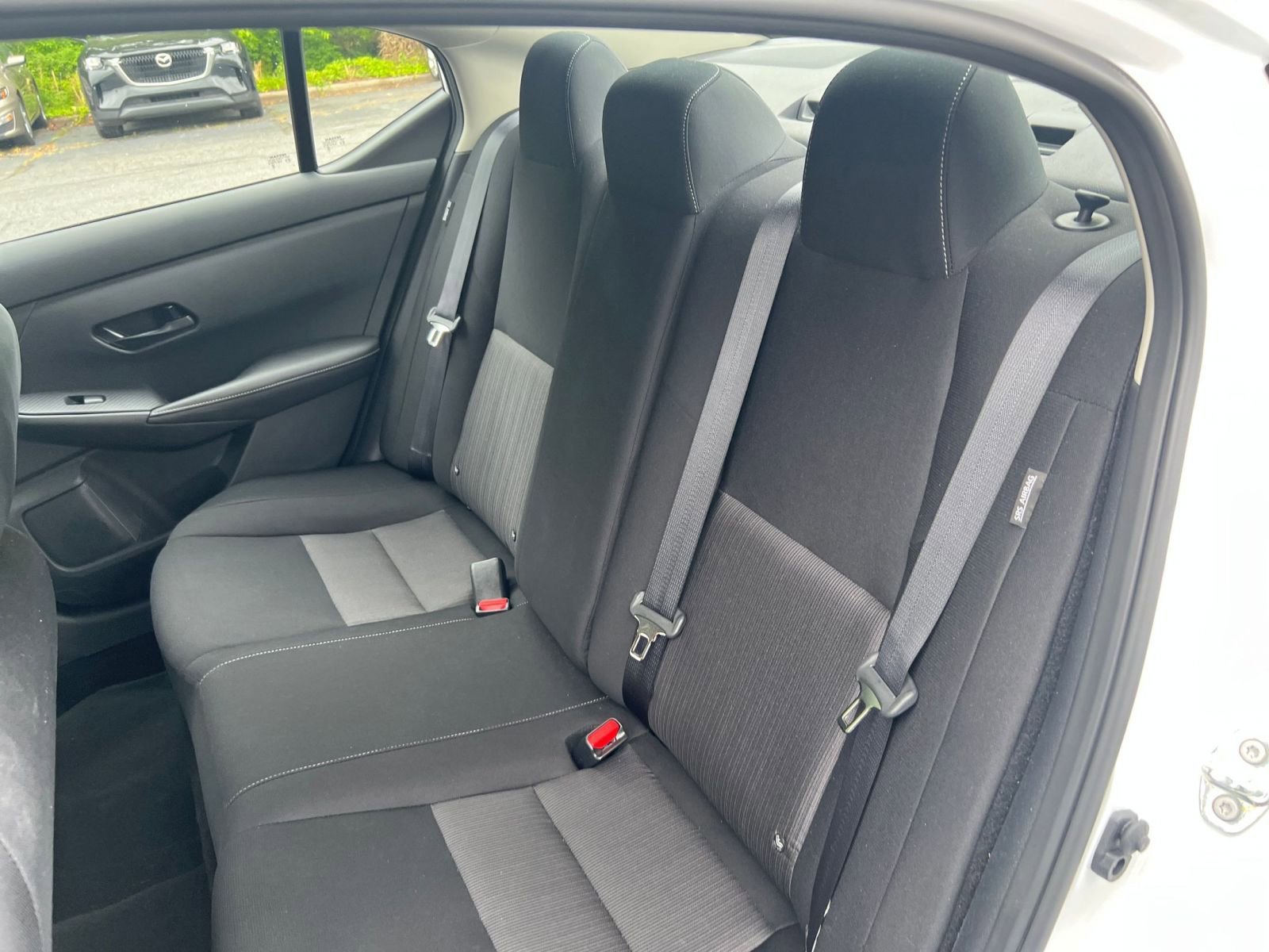 Used 2025 Nissan Sentra SV FWD image 33