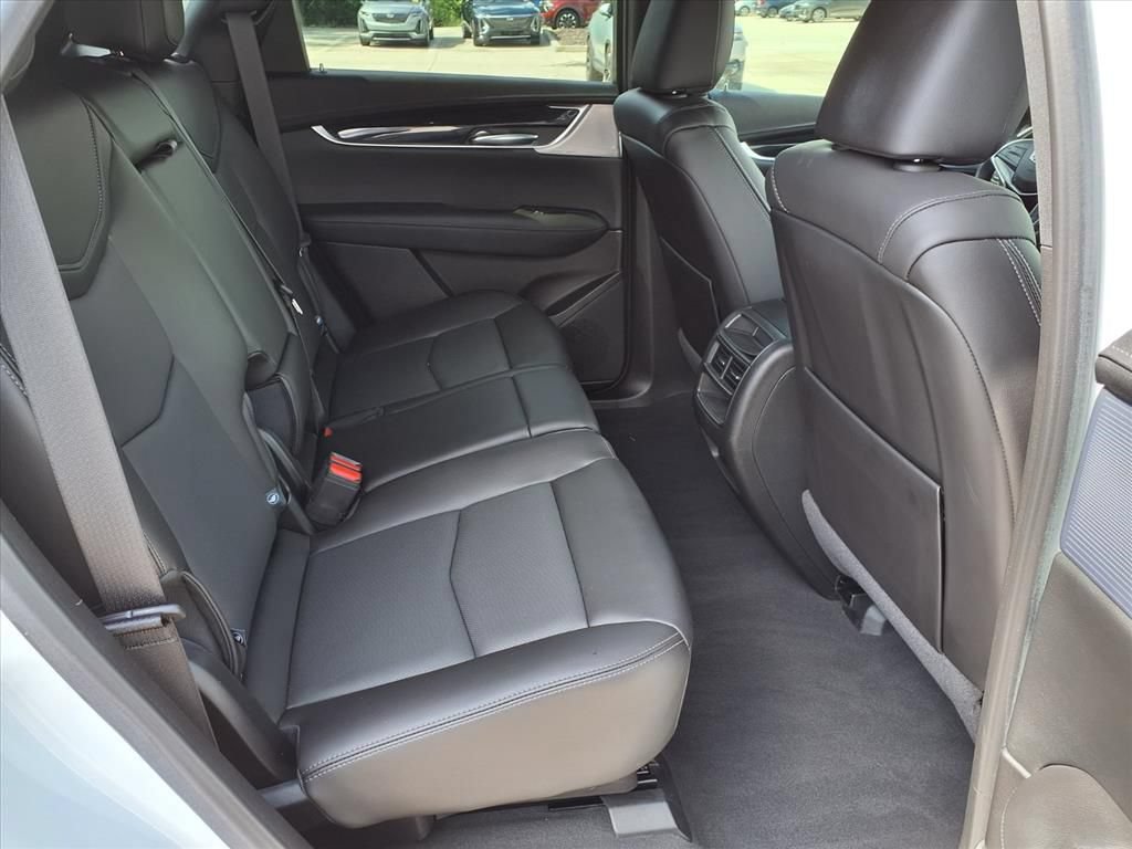 Certified 2024 Cadillac XT5 Premium Luxury FWD image 13