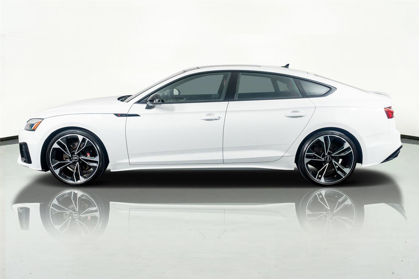 Used 2023 Audi S5 Premium Plus w/ Premium Plus Package AWD/4WD image 16