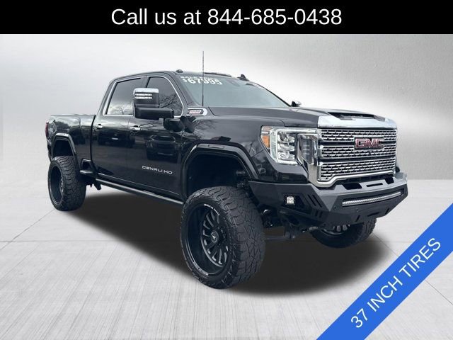 Used 2021 GMC Sierra 2500 Denali w/ Denali Black Diamond Edition image 3
