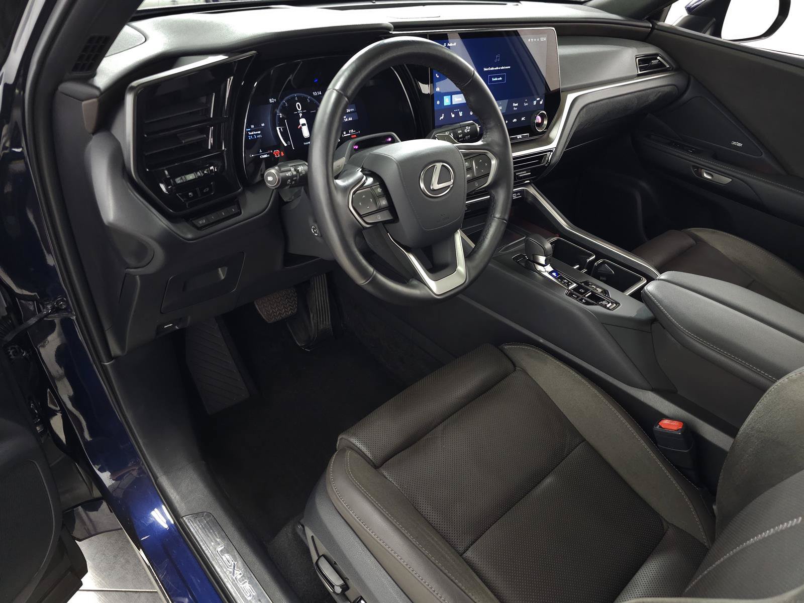 Certified 2025 Lexus TX 350 AWD w/ Technology Package image 19