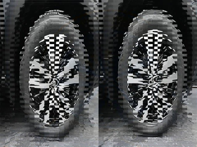 New 2025 Nissan Pathfinder Platinum image 30