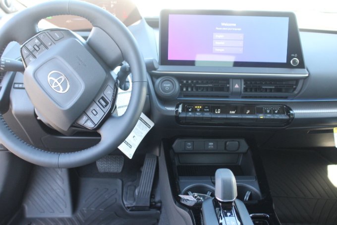 New 2027 Toyota Prius Limited FWD image 15