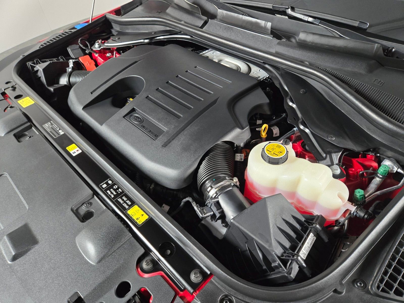 Used 2025 Land Rover Range Rover Sport Dynamic SE image 20