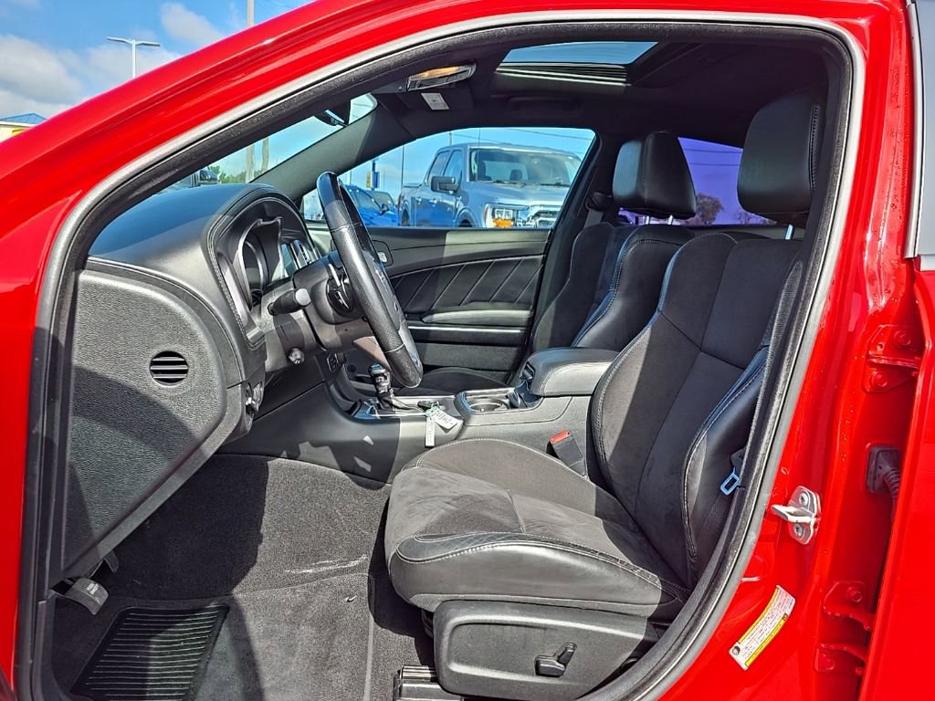 Used 2020 Dodge Charger GT w/ Plus Group RWD image 11