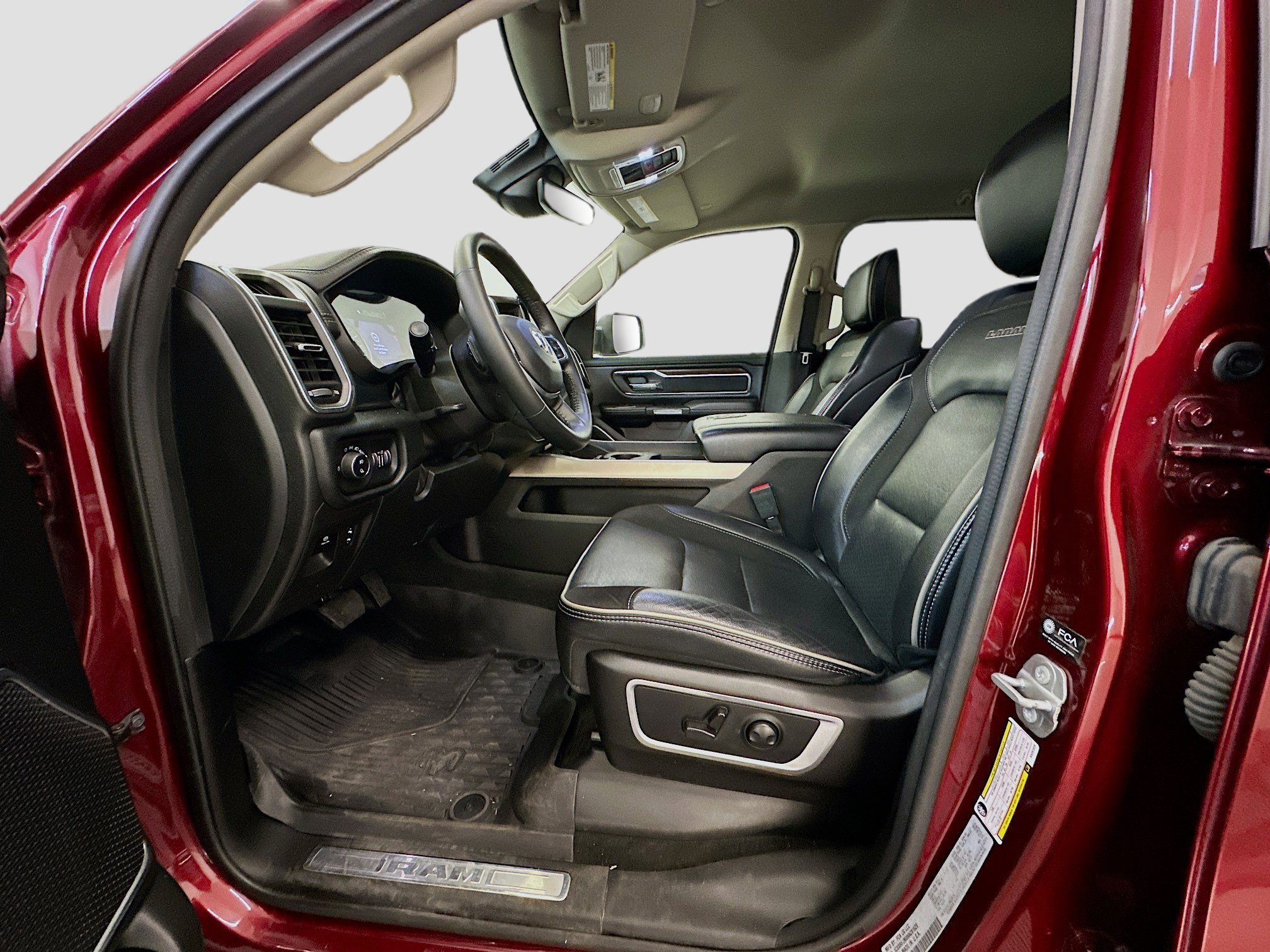 Used 2022 RAM 1500 Laramie image 13