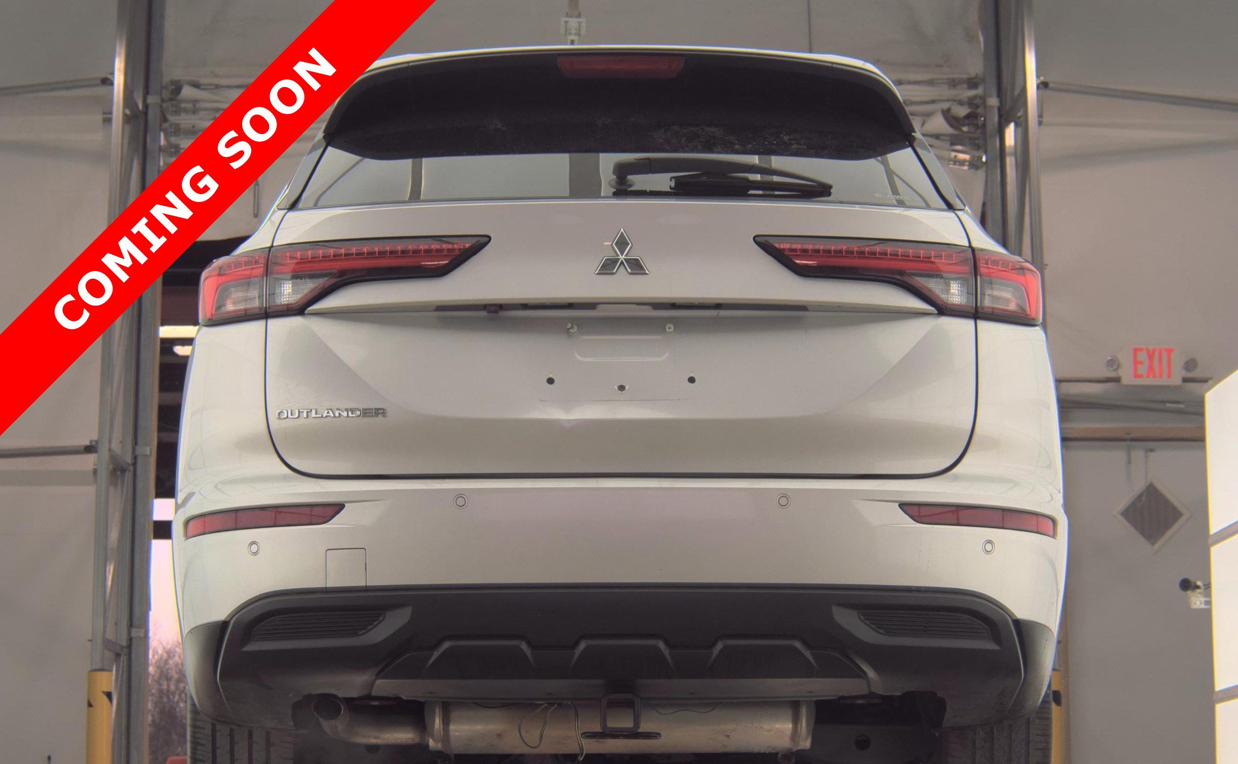 Used 2022 Mitsubishi Outlander ES image 5