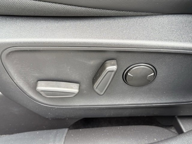 New 2025 Ford Escape ST-Line w/ Cold Weather Package image 24