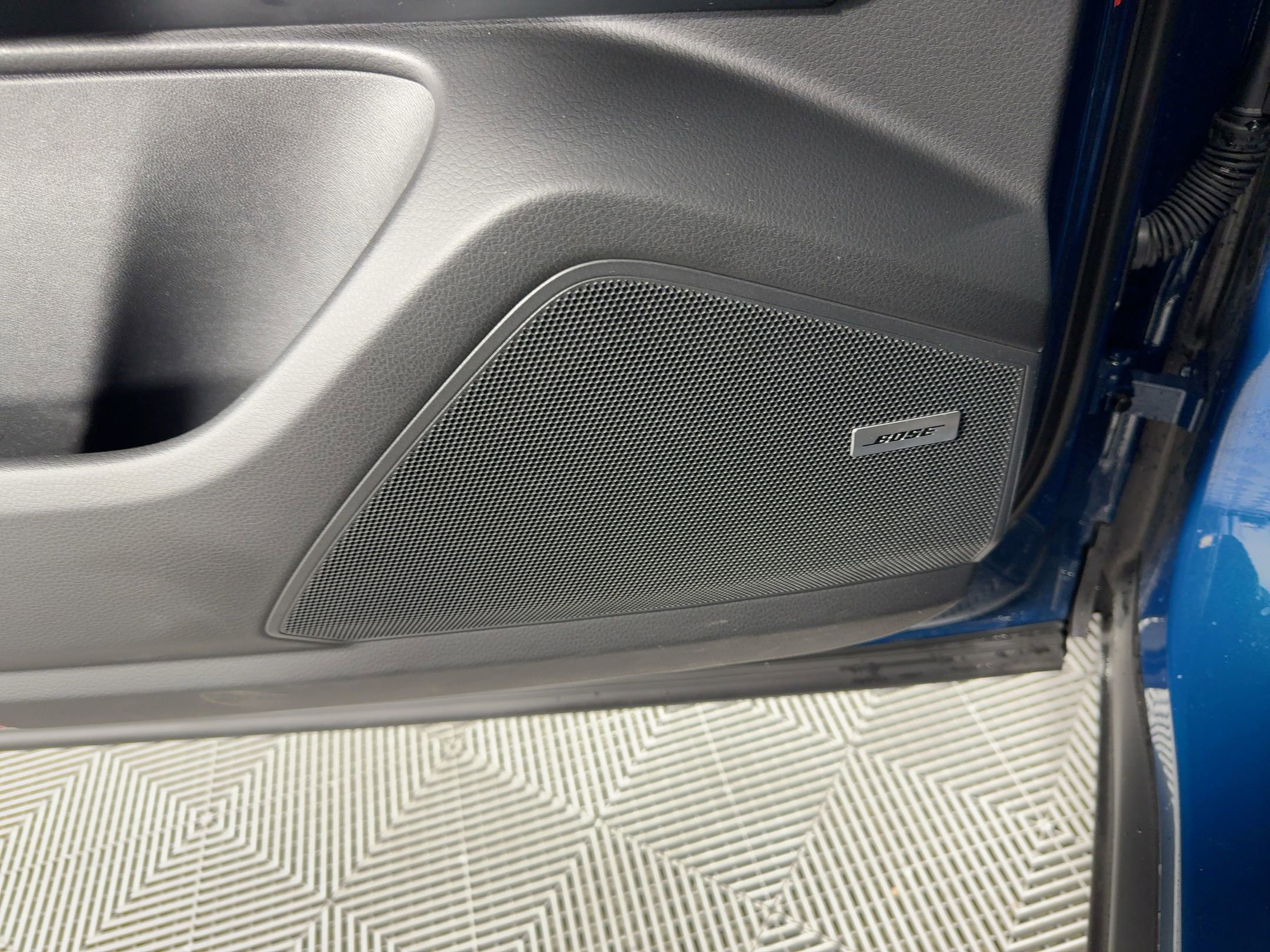 Certified 2025 Porsche Cayenne Coupe image 22