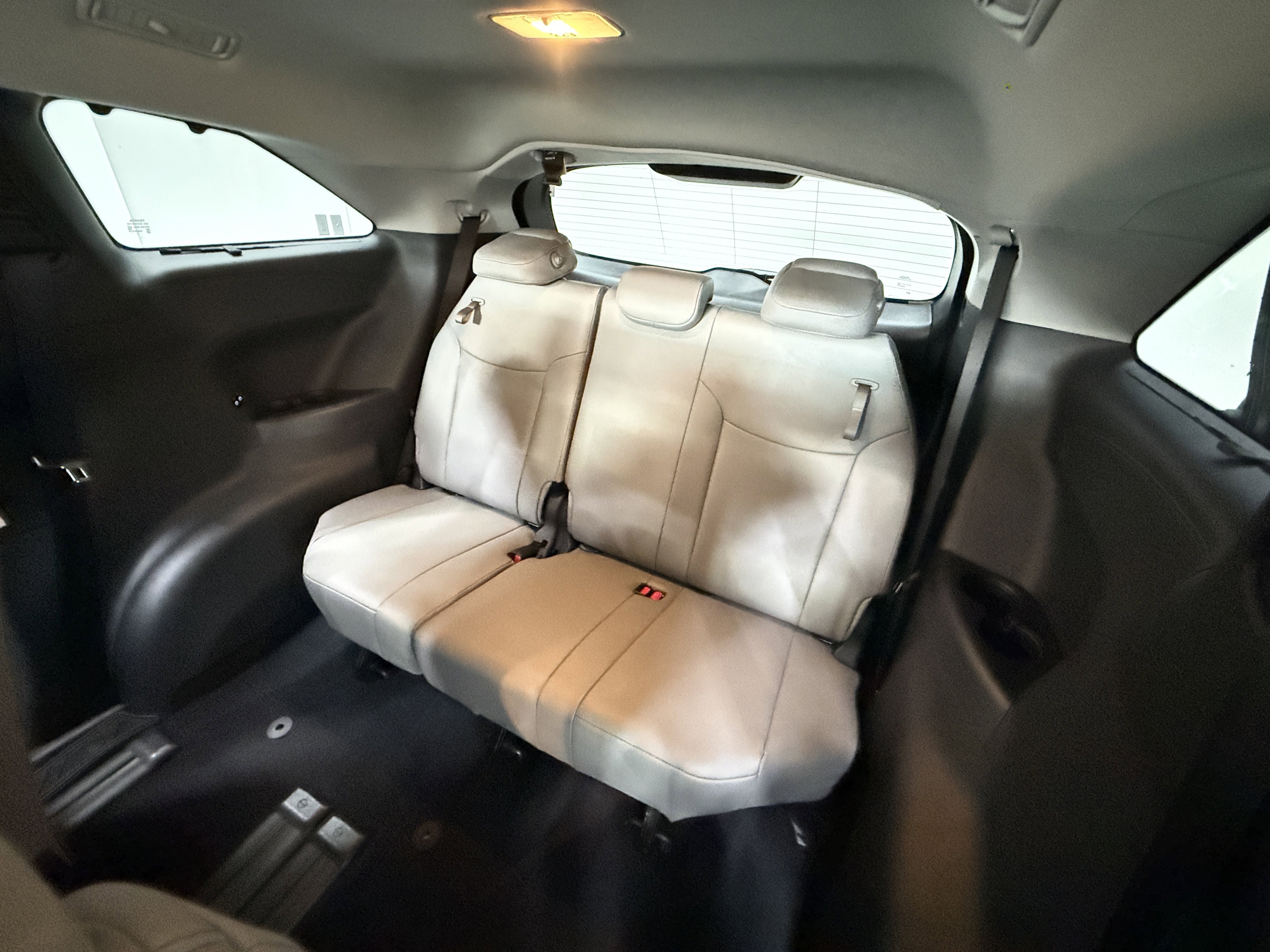 Used 2026 Toyota Sienna XLE image 28