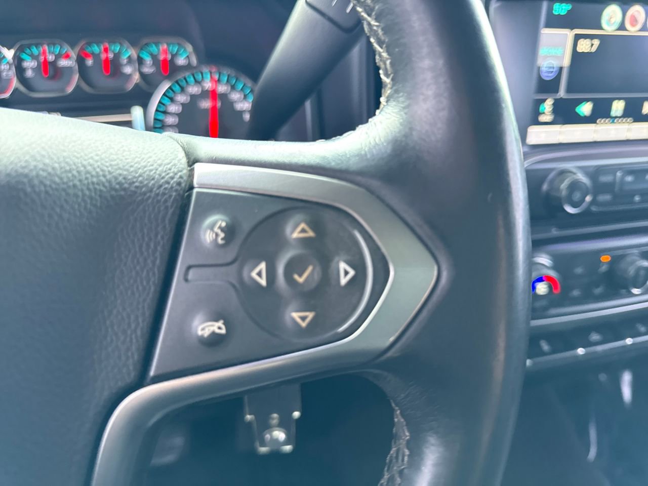 Used 2015 Chevrolet Silverado 1500 LT w/ All Star Edition image 27