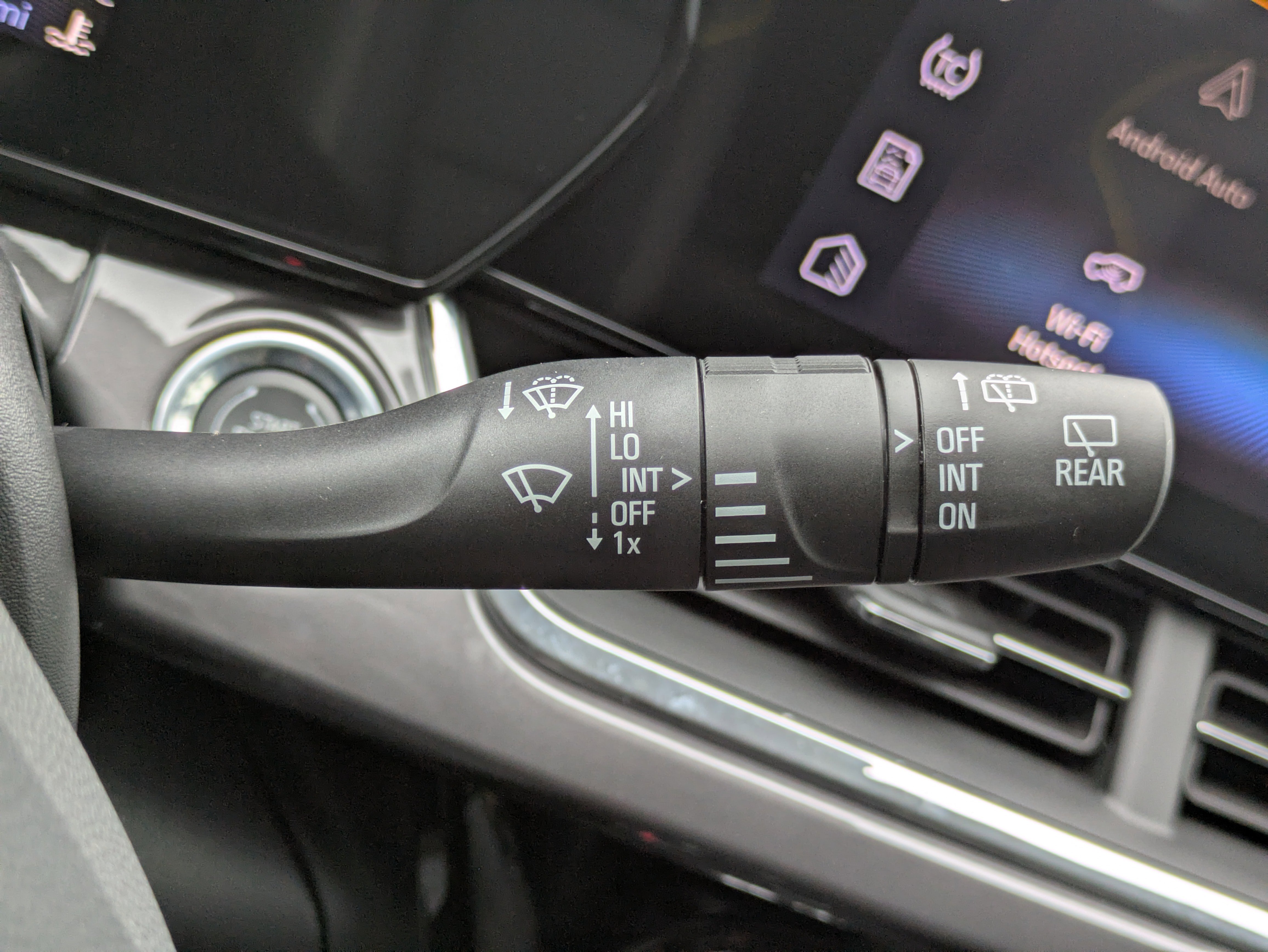 New 2026 Chevrolet Trax ACTIV w/ Sunroof Package image 20