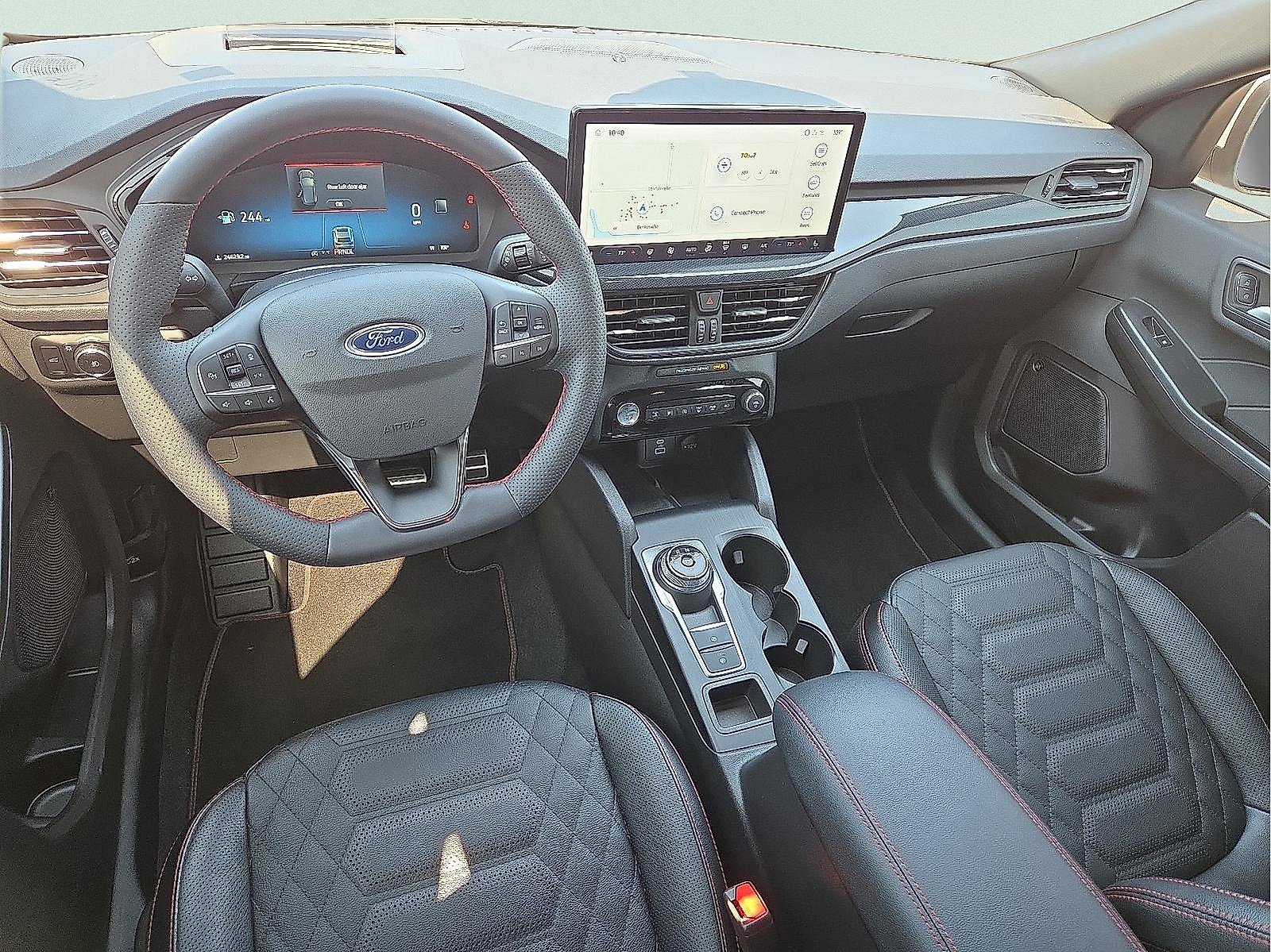 Used 2023 Ford Escape ST-Line Elite w/ Premium Technology Package image 11