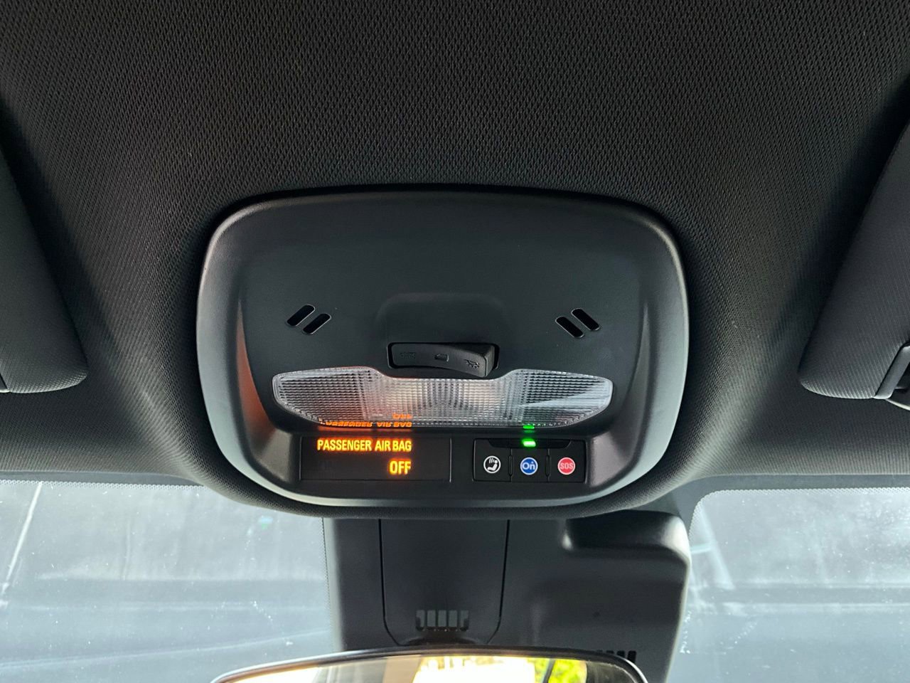 Used 2025 Buick Envista Preferred image 16