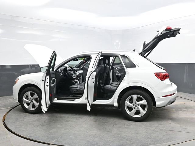 Used 2020 Audi Q3 2.0T Premium AWD/4WD image 46