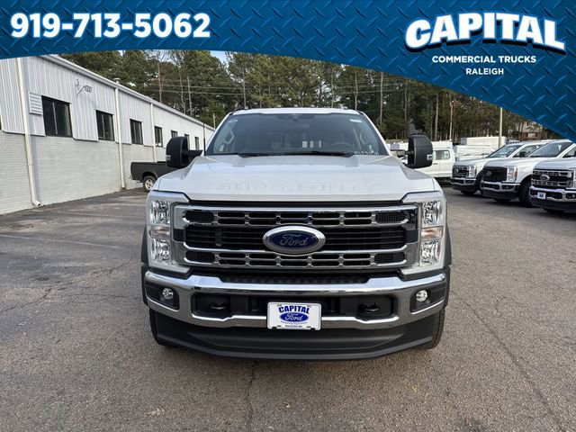 New 2026 Ford F450 XL w/ XL Chrome Package image 3