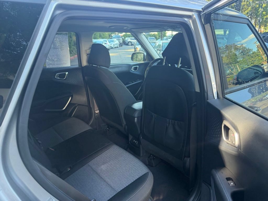 Certified 2023 Kia Soul EX FWD image 12