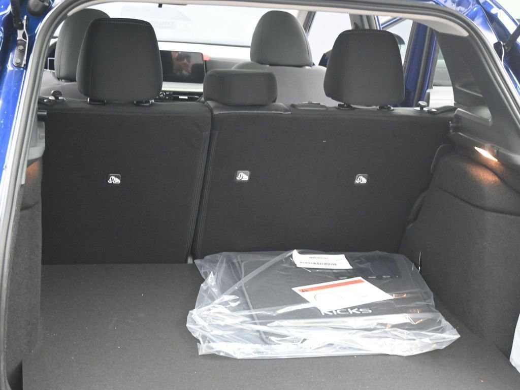 New 2026 Nissan Kicks SV w/ SV Premium Package AWD/4WD image 19