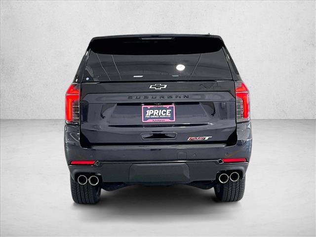 Used 2025 Chevrolet Suburban RST RWD image 4