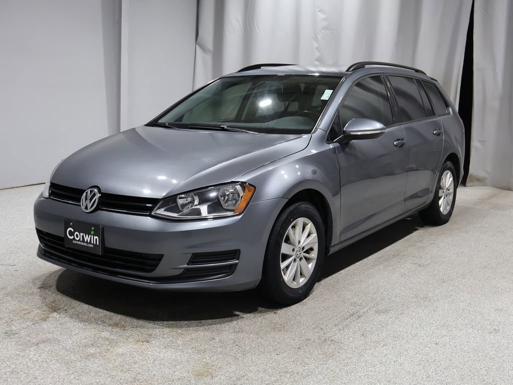 Used 2015 Volkswagen Golf S image 6