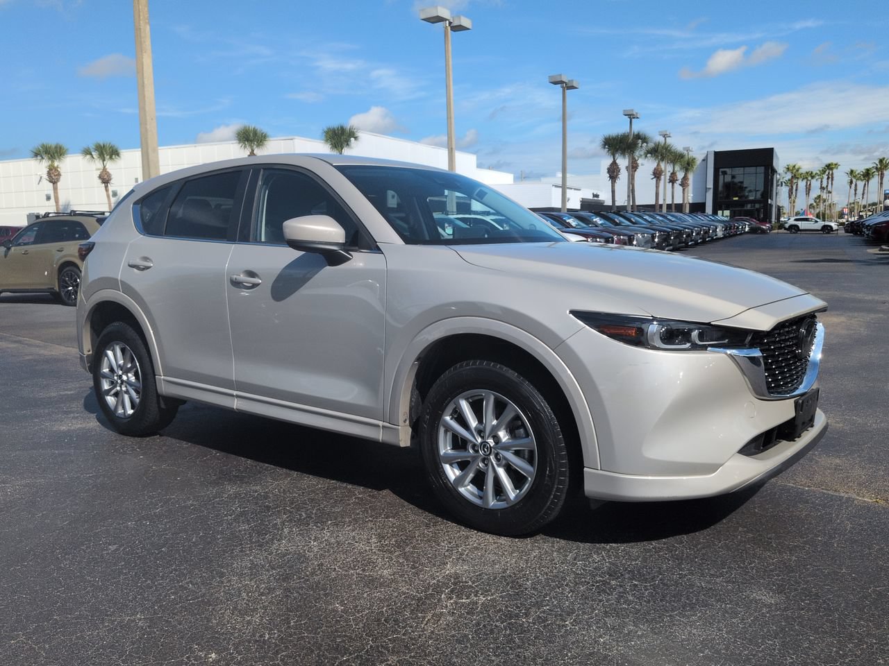 Used 2024 MAZDA CX-5 AWD 2.5 S w/ Select Package image 2