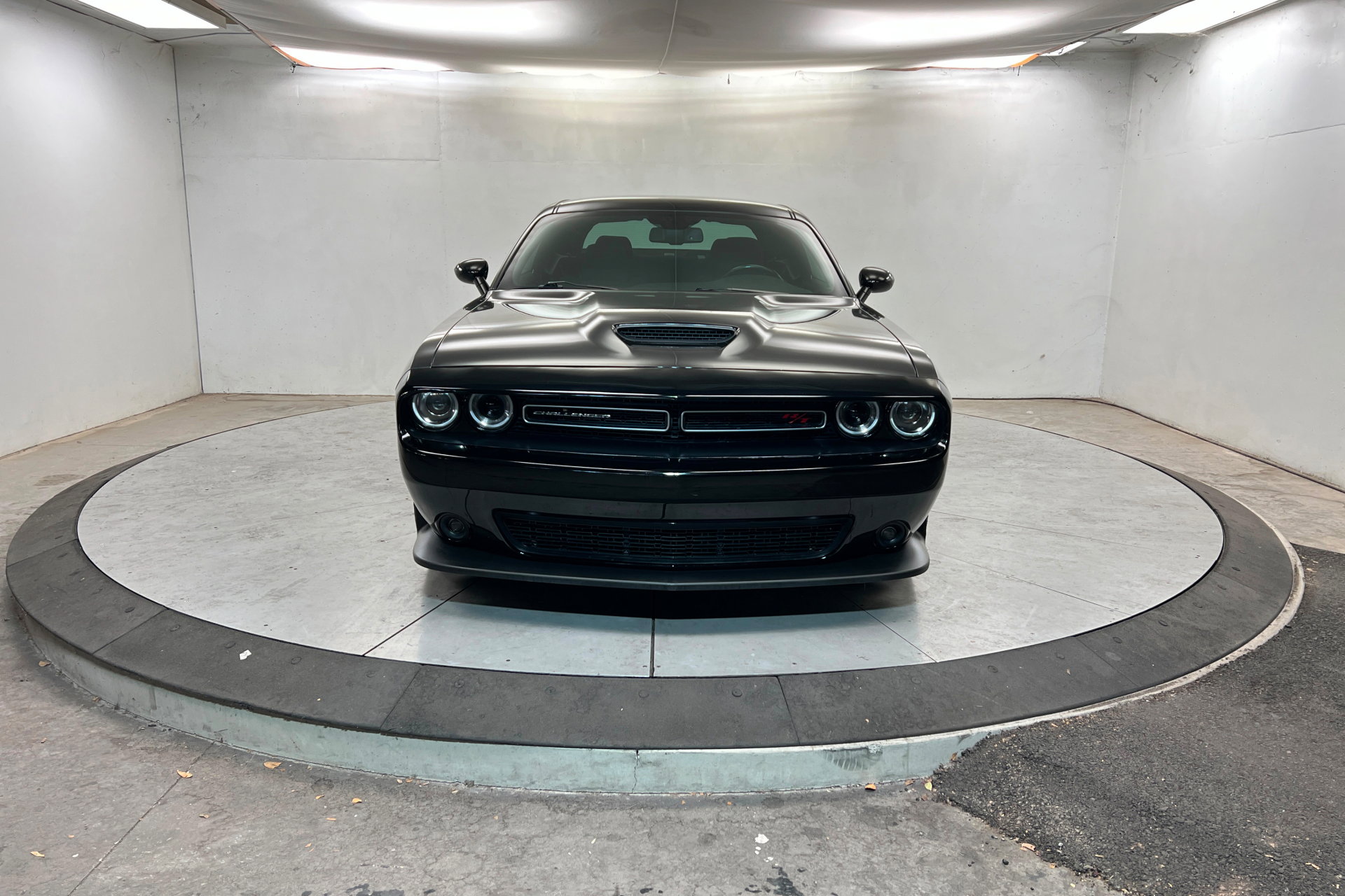 Certified 2022 Dodge Challenger R/T image 8