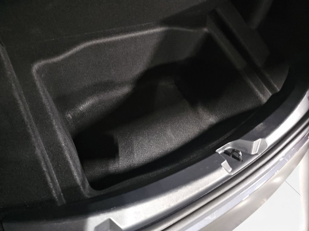 Used 2023 Tesla Model 3 Standard Range image 24