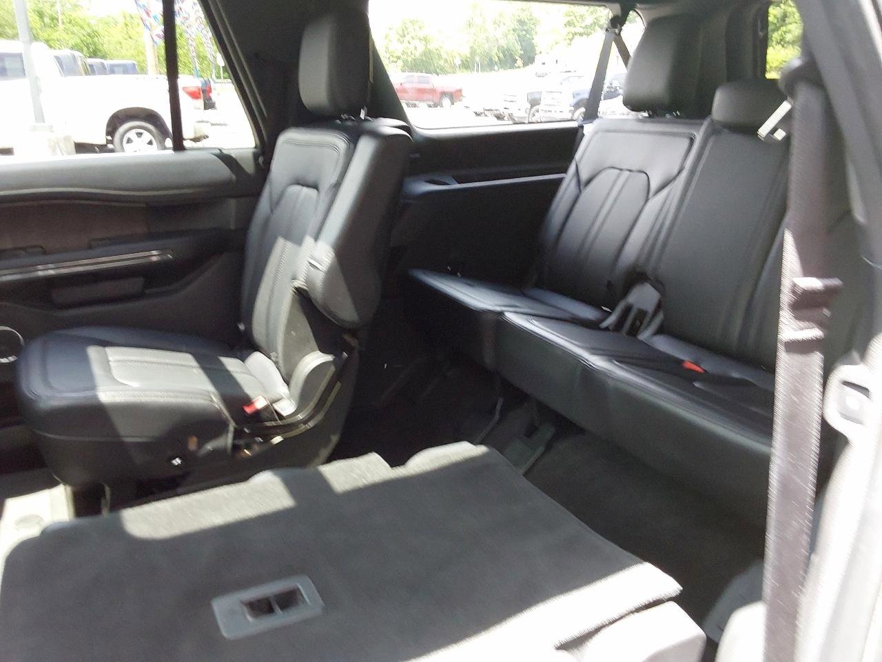Used 2019 Ford Expedition Max Limited w/ Equipment Group 302A AWD/4WD image 27