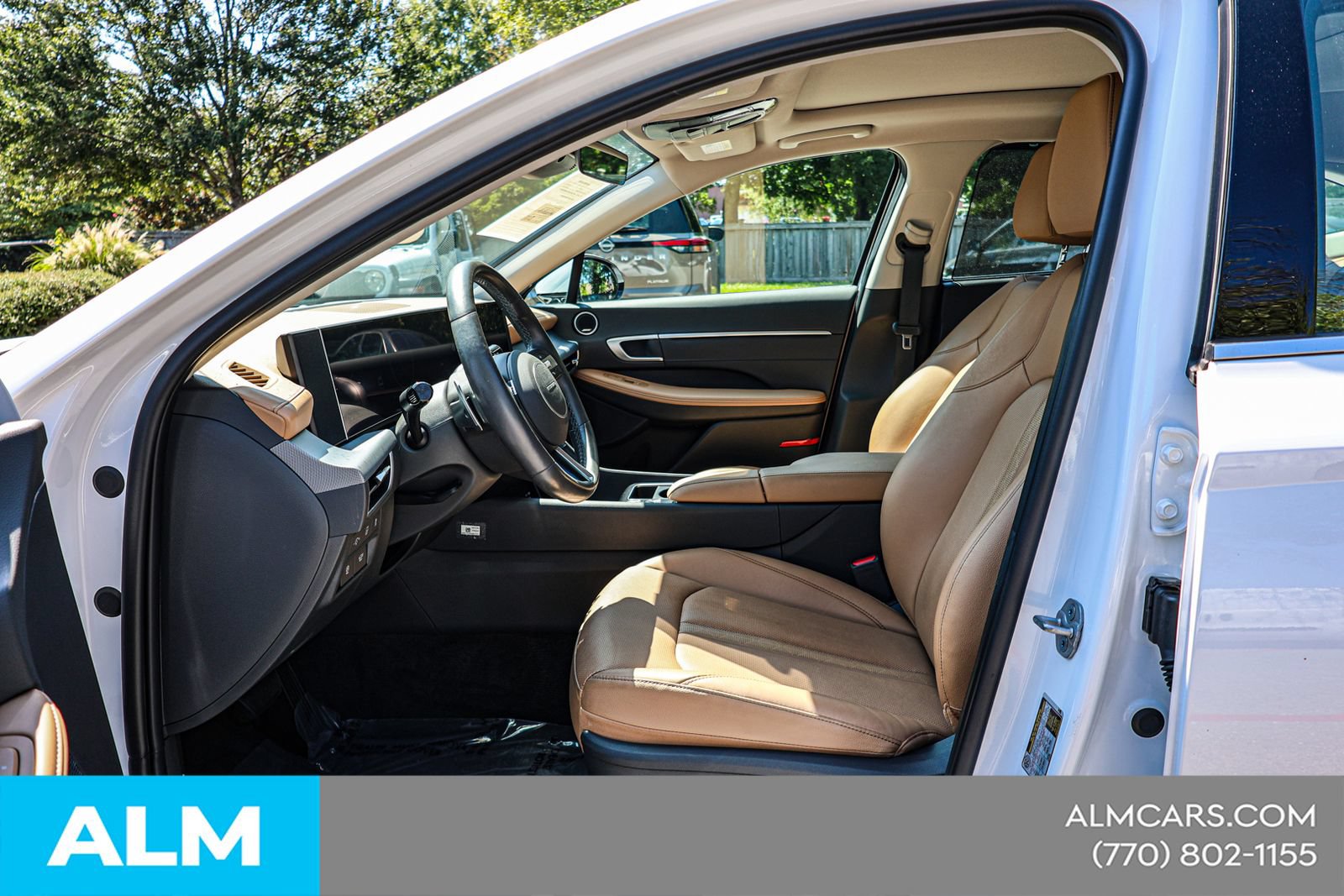 Used 2025 Hyundai Sonata Limited FWD image 17