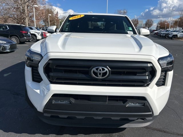 Used 2024 Toyota Tacoma SR5 image 2
