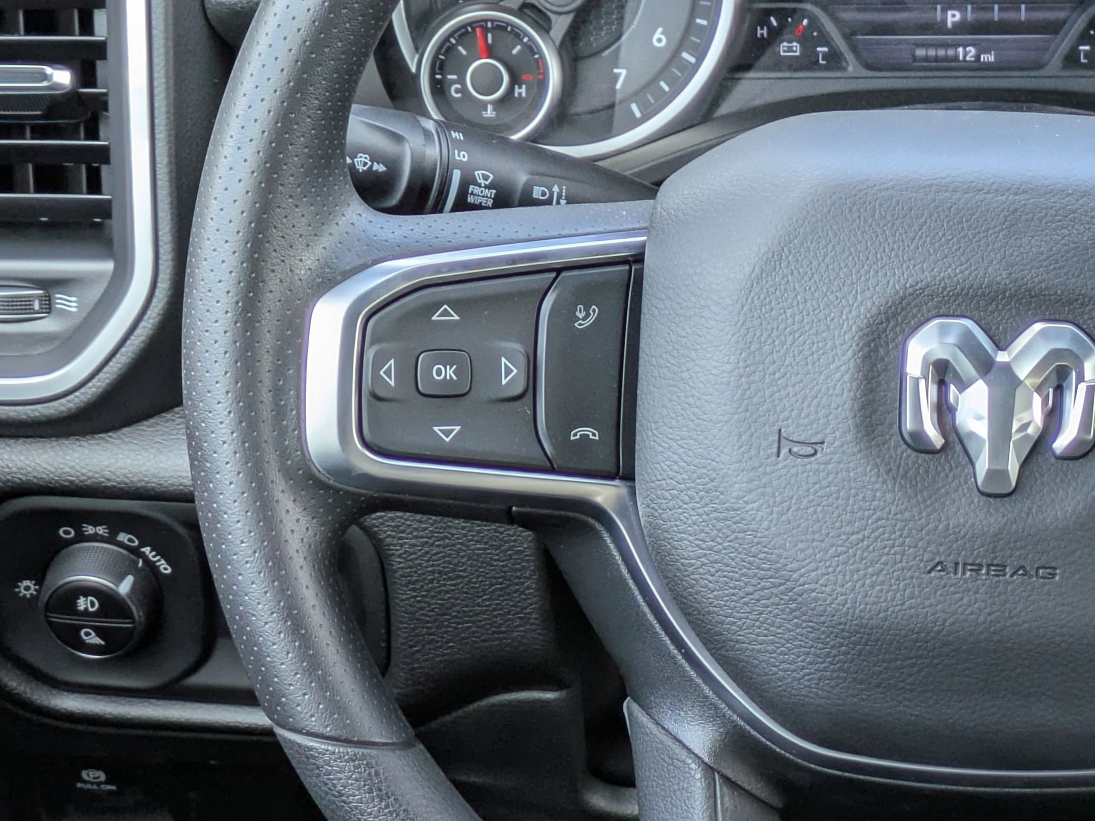 New 2026 RAM 1500 Express AWD/4WD image 20