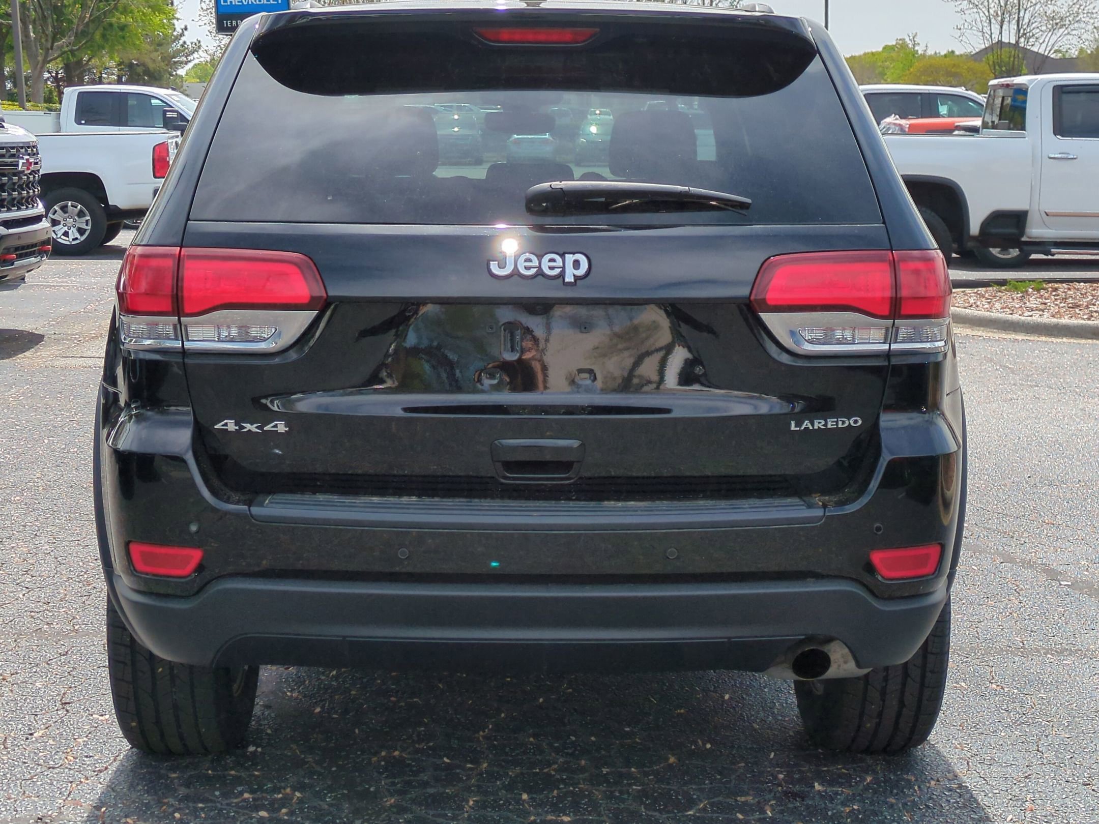 Used 2022 Jeep Grand Cherokee Laredo E image 8