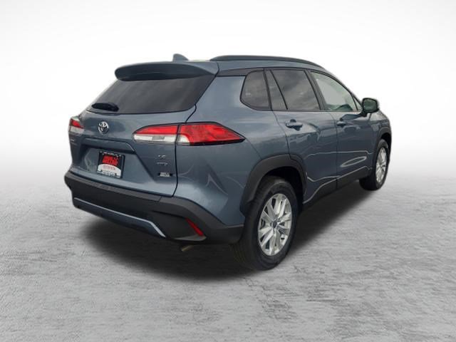 Certified 2024 Toyota Corolla Cross LE w/ Moonroof Package image 7