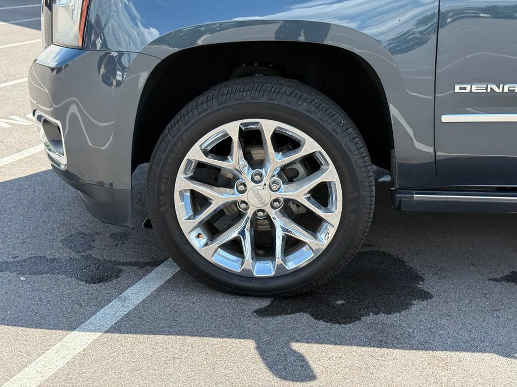 Used 2019 GMC Yukon Denali w/ Denali Ultimate Package AWD/4WD image 20