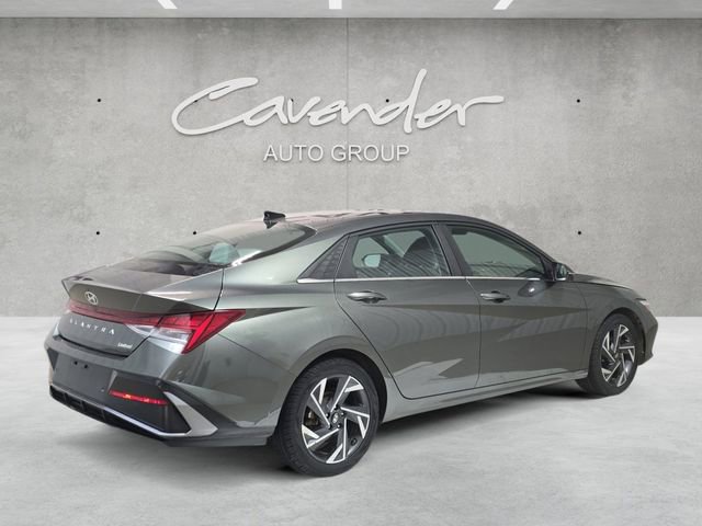 Used 2024 Hyundai Elantra Limited FWD image 16