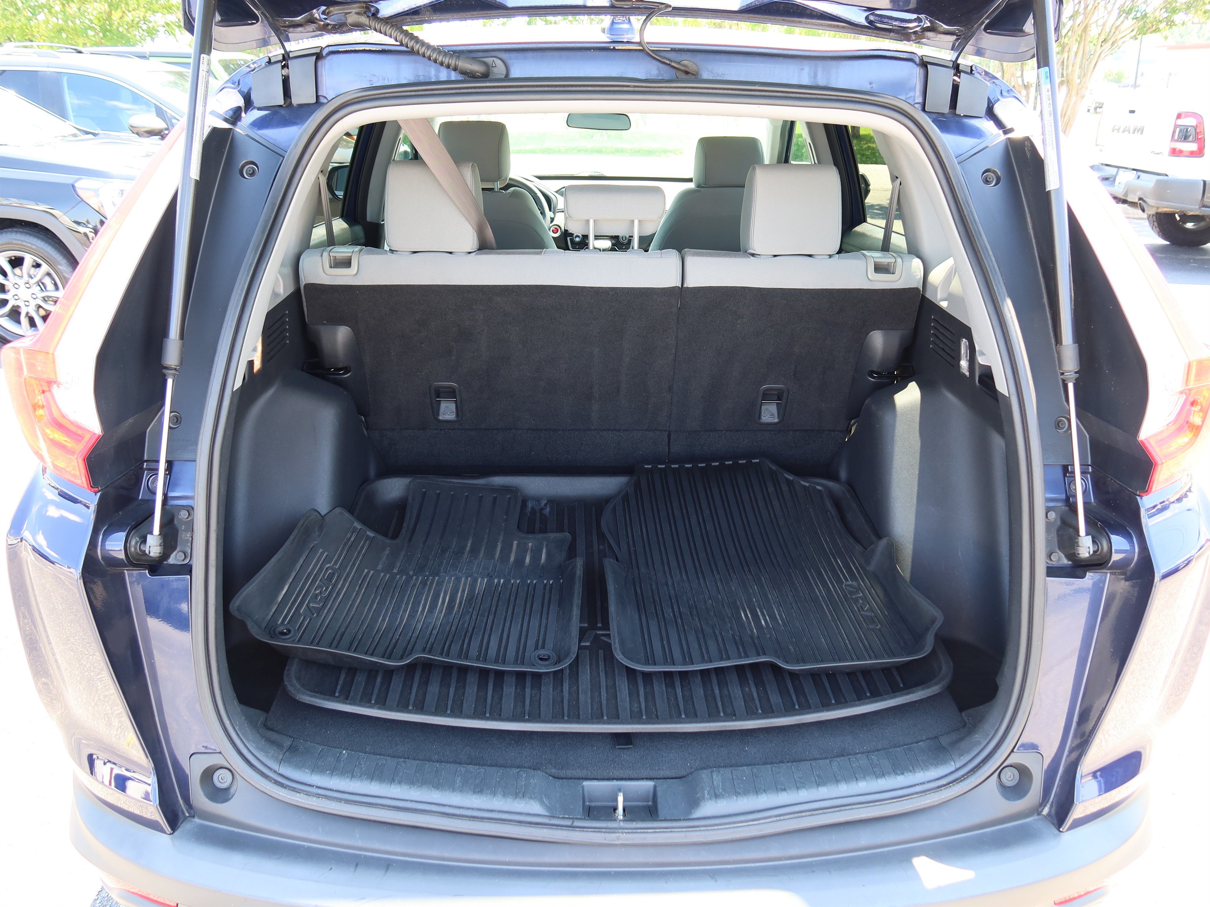 Used 2019 Honda CR-V EX image 6