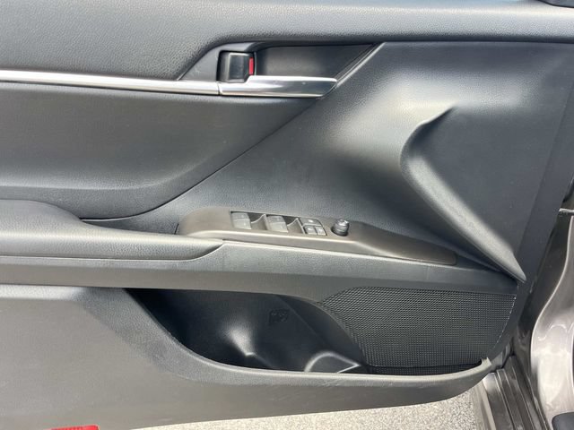 Used 2021 Toyota Camry SE FWD image 28