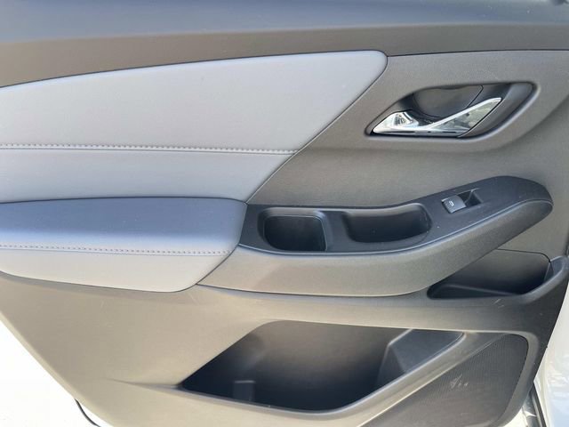 Used 2020 Chevrolet Traverse LT FWD image 20