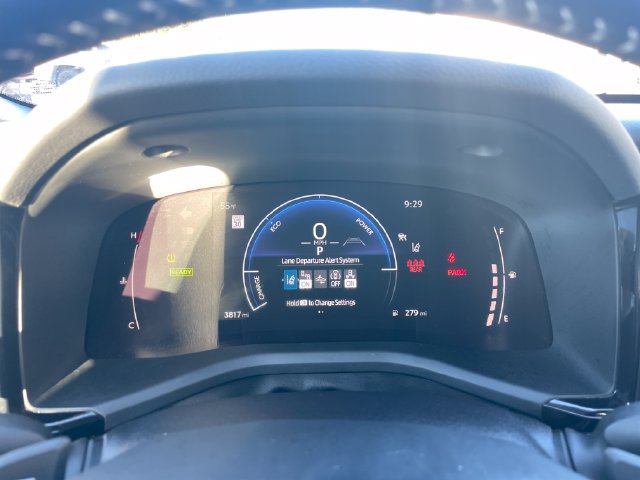 Used 2026 Toyota Camry SE FWD image 9