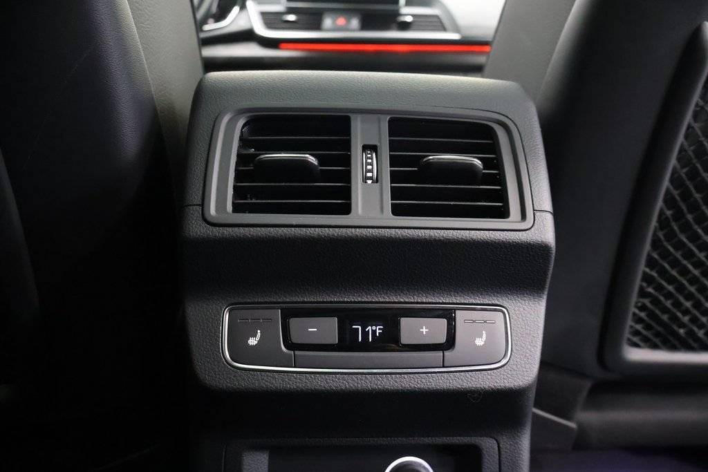 Used 2020 Audi Q5 e Prestige w/ Prestige Package AWD/4WD image 25