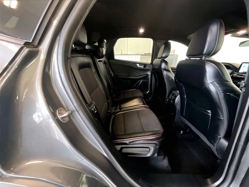 Used 2023 Ford Escape ST-Line image 16