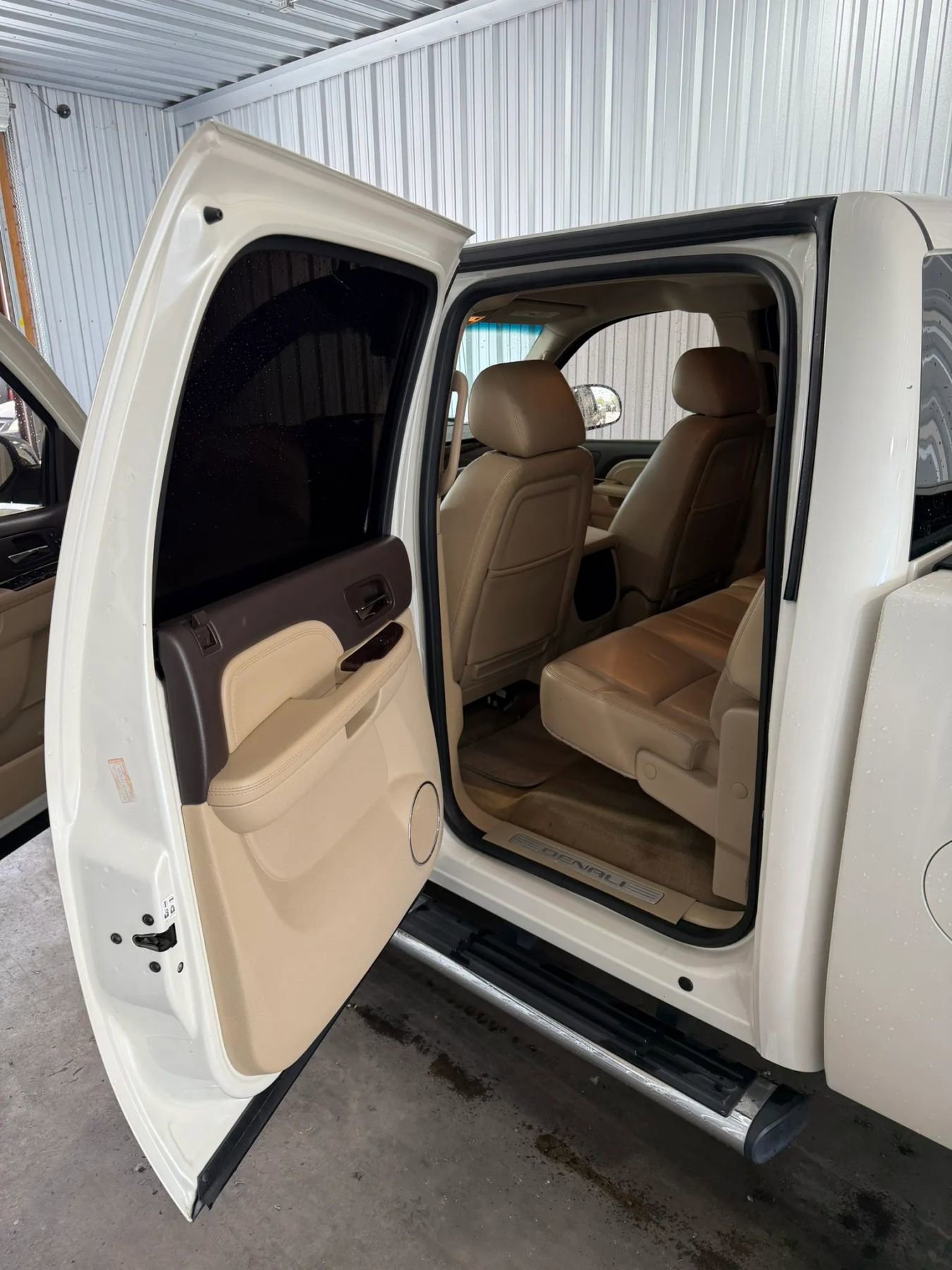 Used 2010 GMC Sierra 1500 Denali image 12