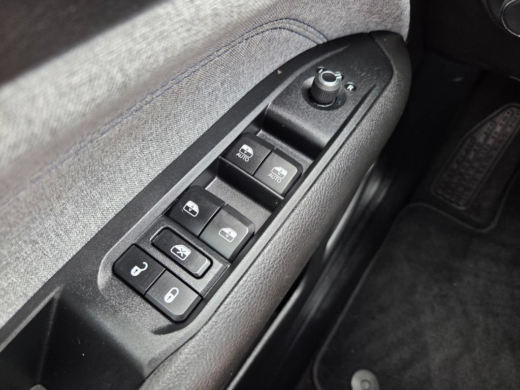 Certified 2024 Jeep Compass Sport AWD/4WD image 23