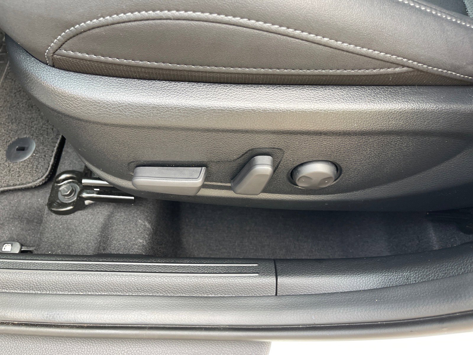 Used 2026 Kia Seltos EX FWD image 9